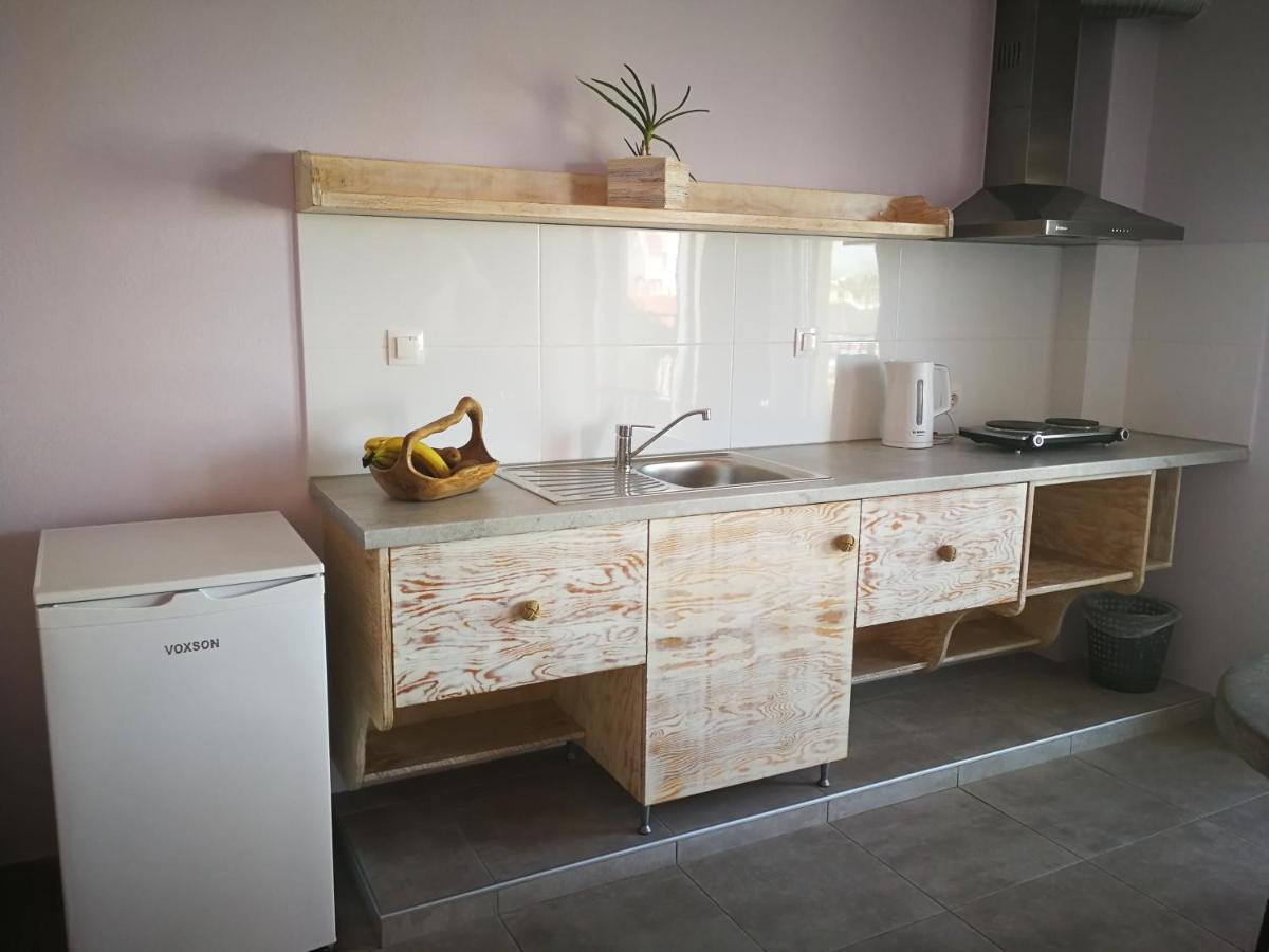 Apartments By The Sea Gazi Екстериор снимка